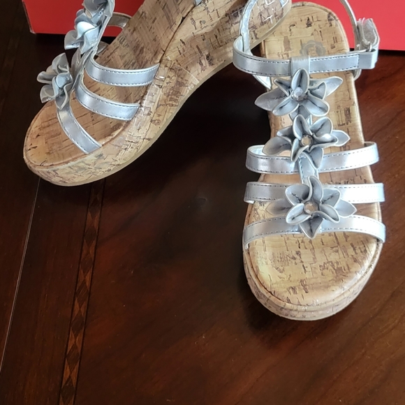 TOTAL GIRL WEDGE SANDALS 2 - Picture 3 of 12